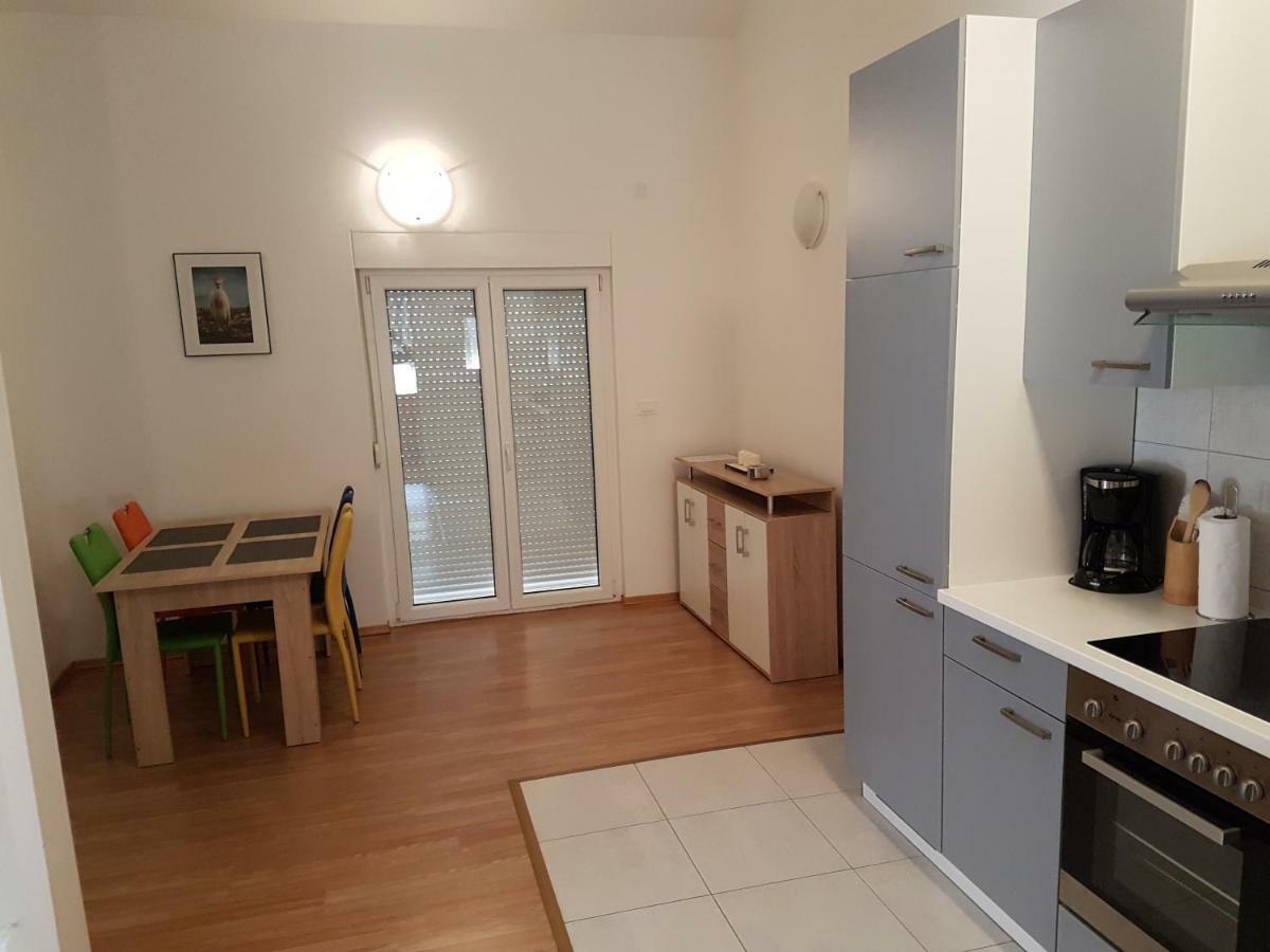 Eni Apartament *